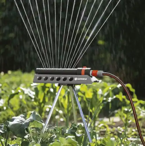 GARDENA 1971 Aquazoom 2700-Square Foot Oscillating Sprinkler