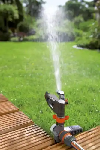 Gardena 38141 Classic Impulse Sprinkler on Step Spike
