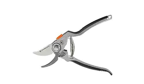 gardena-8702-premium-bypass-hand-pruner-with-angle-4-4.webp Gardena 8702 Premium Bypass Hand Pruner With Angled Cutting Head And 3/4-Inch Cut