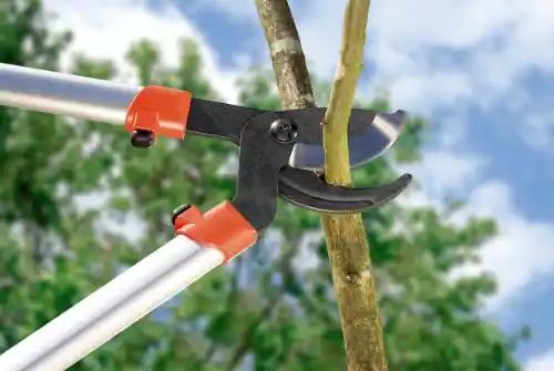 Gardena 8708 25-Inch Bypass Pruning Lopper With 1-1/2-Inch Cut & Aluminum Handles