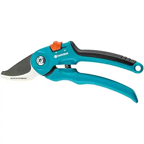 gardena-8854-two-step-adjustable-bypass-pruners-w-9.webp Gardena 8854, Two step adjustable Bypass Pruners with safety lock, For pruning and cutting flowers or branches, Made In Germany, Green,Steel, Max Ø: 20mm, Classic, S