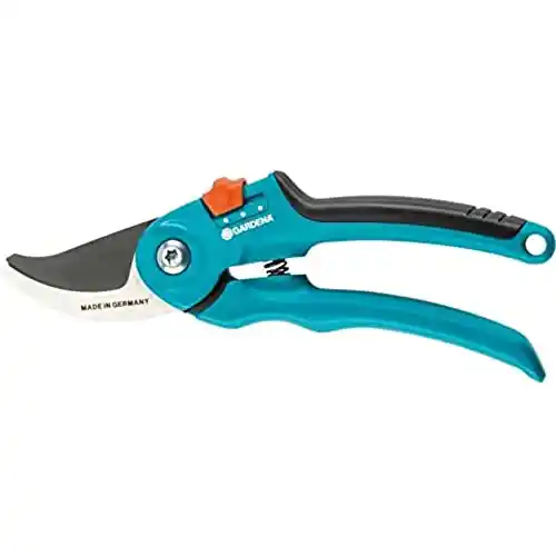 GARDENA 8857-20, Two step adjustable Bypass Pruners with safety lock, For pruning and cutting flowers or branches, Made In Germany