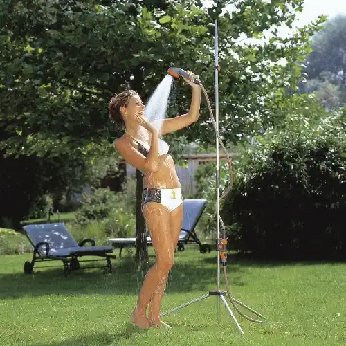 gardena-960-outdoor-portable-garden-shower-trio-on-2-5.webp Gardena 960 Outdoor Portable Garden Shower Trio On Stand